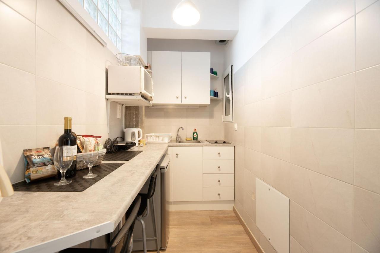 Renovated Lovely Apartment Near To Acropolis Athens Exterior photo